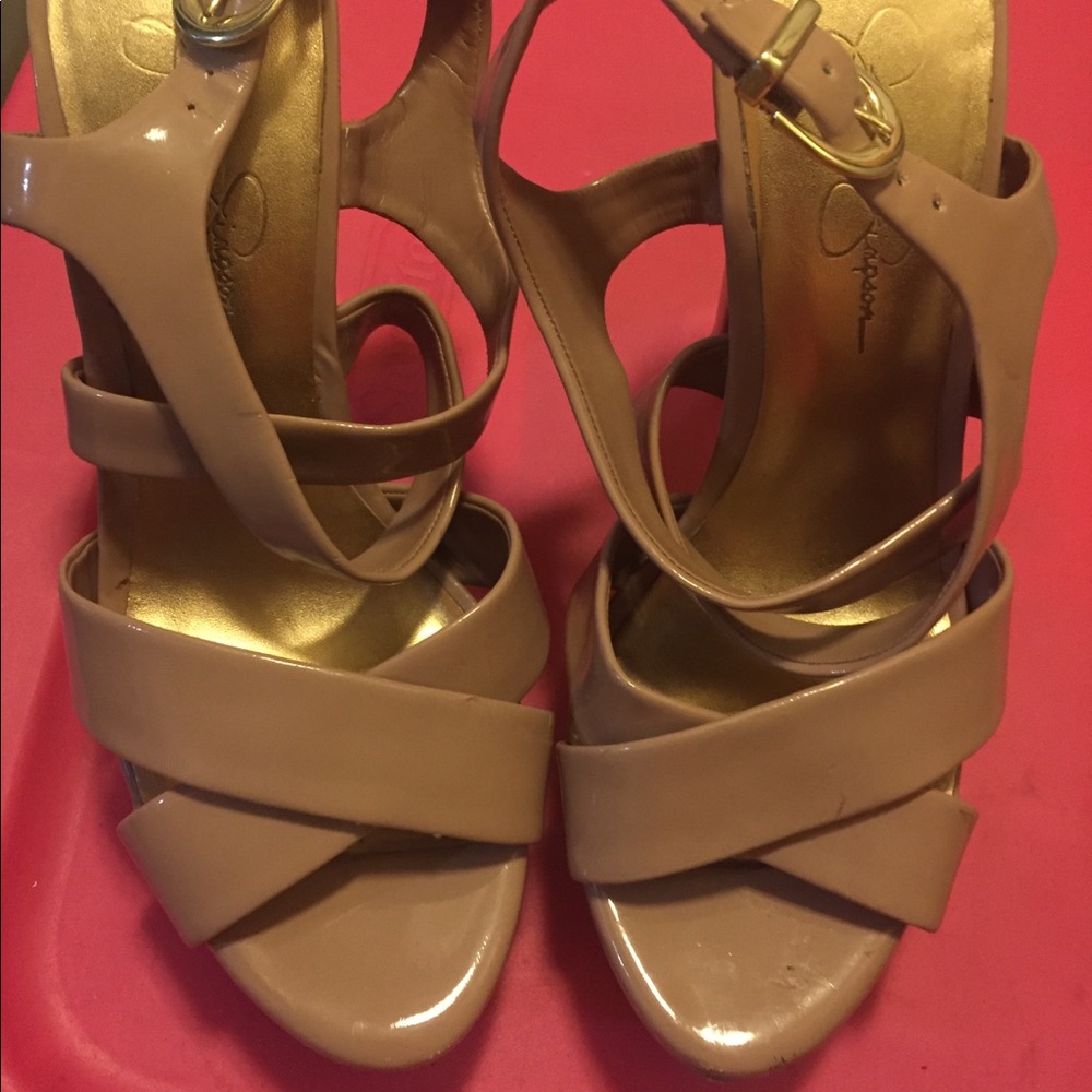 SOLD Jessica Simpson 9 Sandals 👡 Heels Neutral